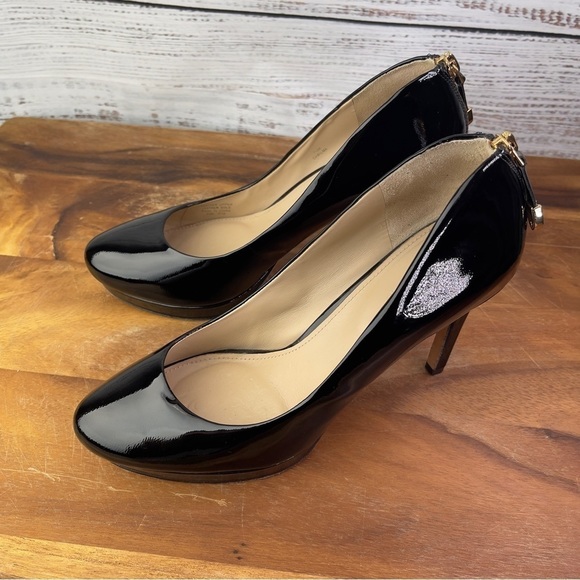 Joan & David Dawilma Patent Leather Heel in Black Size 7.5 - Picture 7 of 13